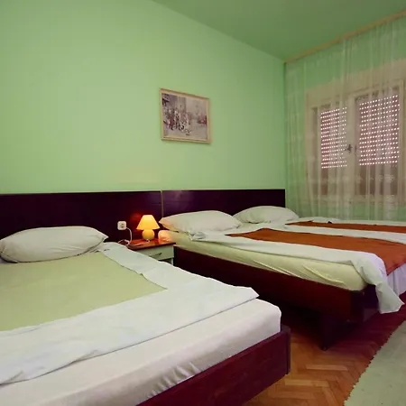 Triple Starigrad 6637f Casa de hóspedes 3*
