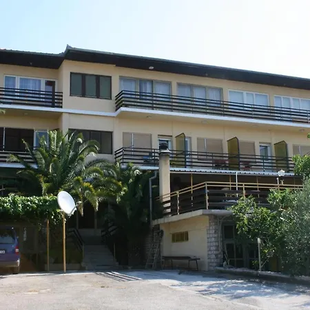 Triple Starigrad 6637f 3* Starigrad Paklenica